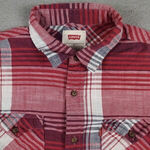 Levis Red Plaid 2 Pocket Mens Short Sleeve Button Up Shirt Size Small